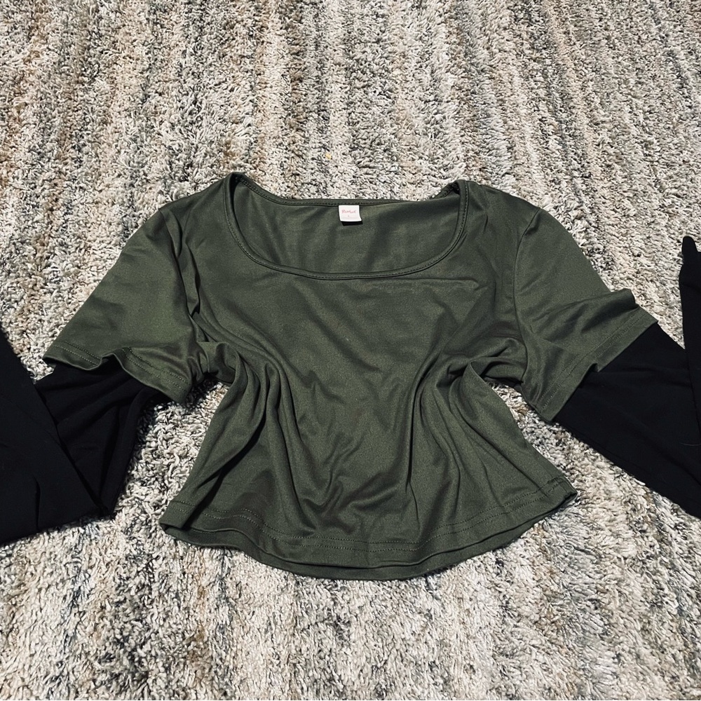 ROMWE Olive Green crop top with Black Accents